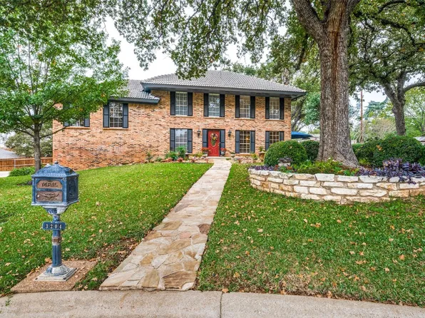 3204 Wild Oak Ct, Dalworthington Gardens, TX 76016