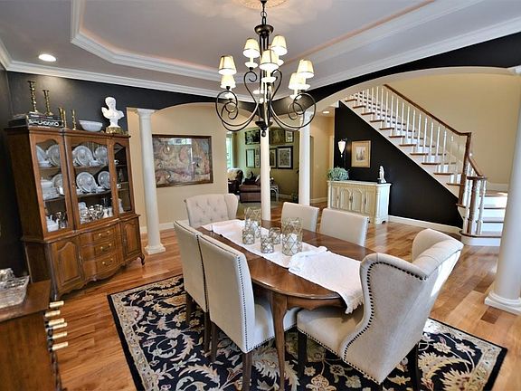 4th image of 3021 River Forest Hills Dr