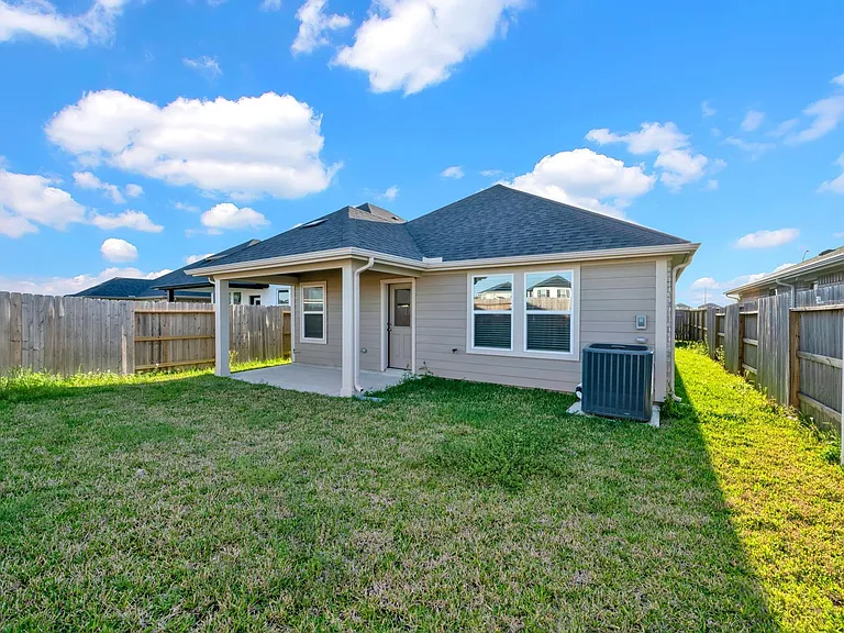5814 Linda Cove Ln — Photo 26