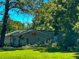 210 SW 92nd St, Columbus, KS 66725