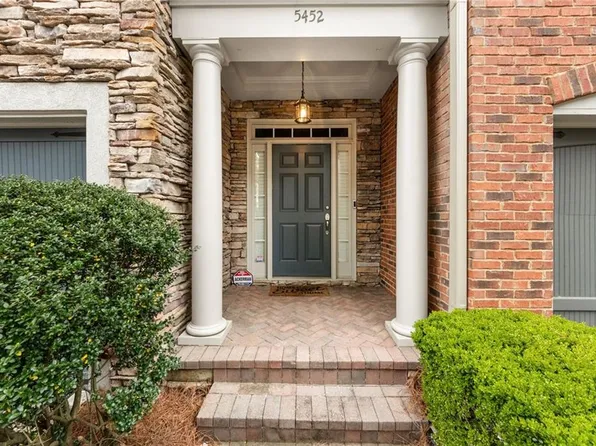 5452 Wentworth St, Sandy Springs, GA 30342