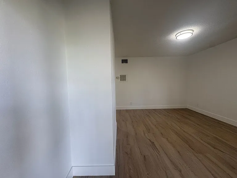 2822 Van Buren St — Photo 3