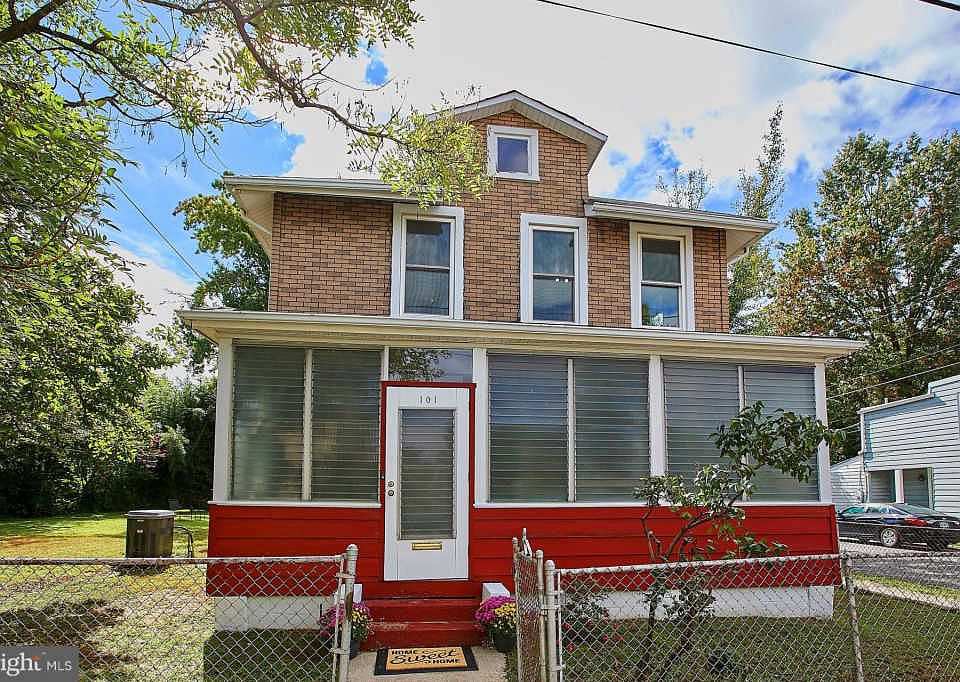 1st image of 101 E Windsor Ave