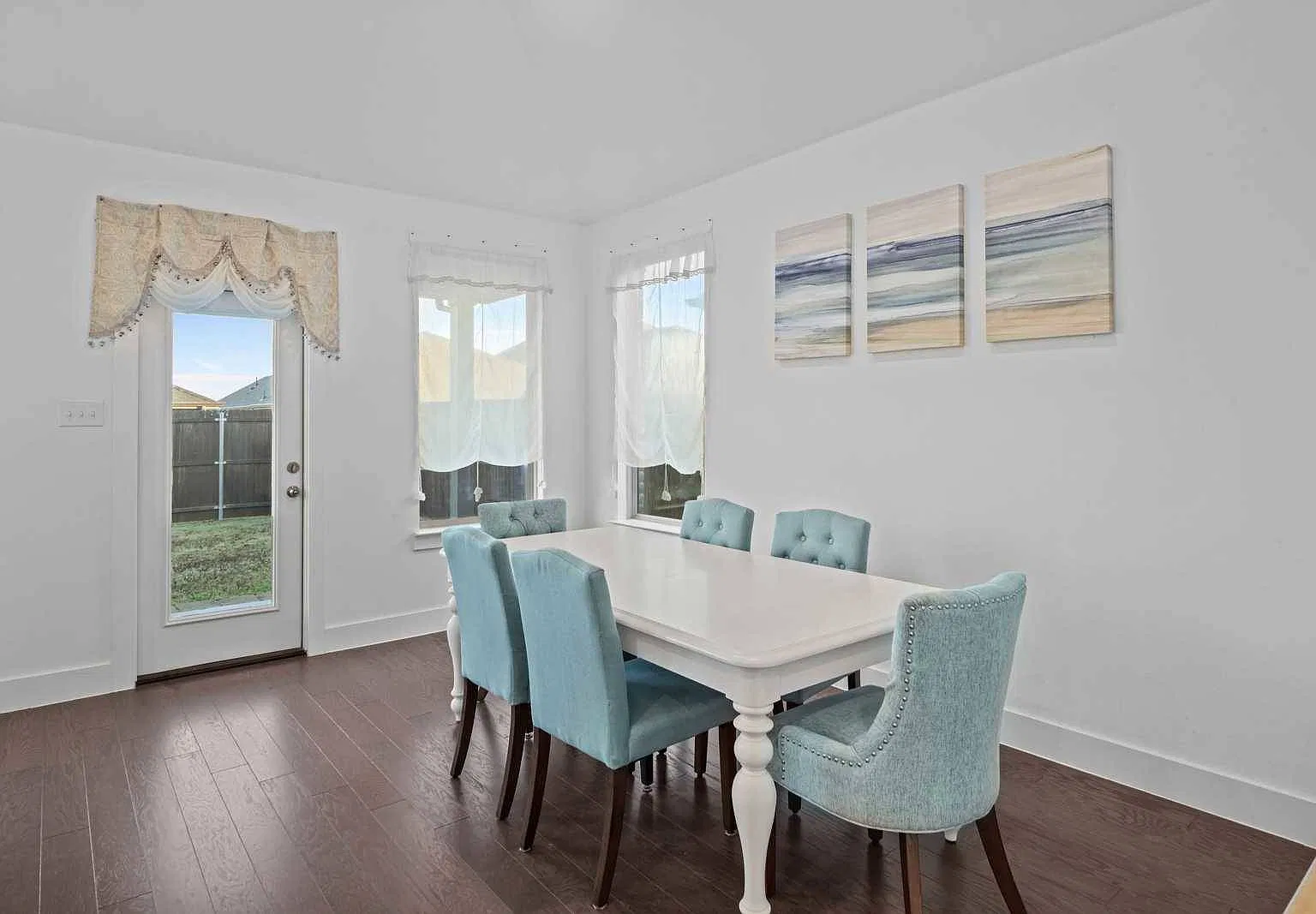 3 bed, 1765 sqft, $4,500 — Photo 2