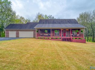 11 Drennon Rd, Taft, TN 38488