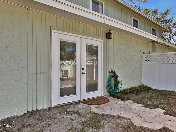 5th image of 54 Woodlands Blvd