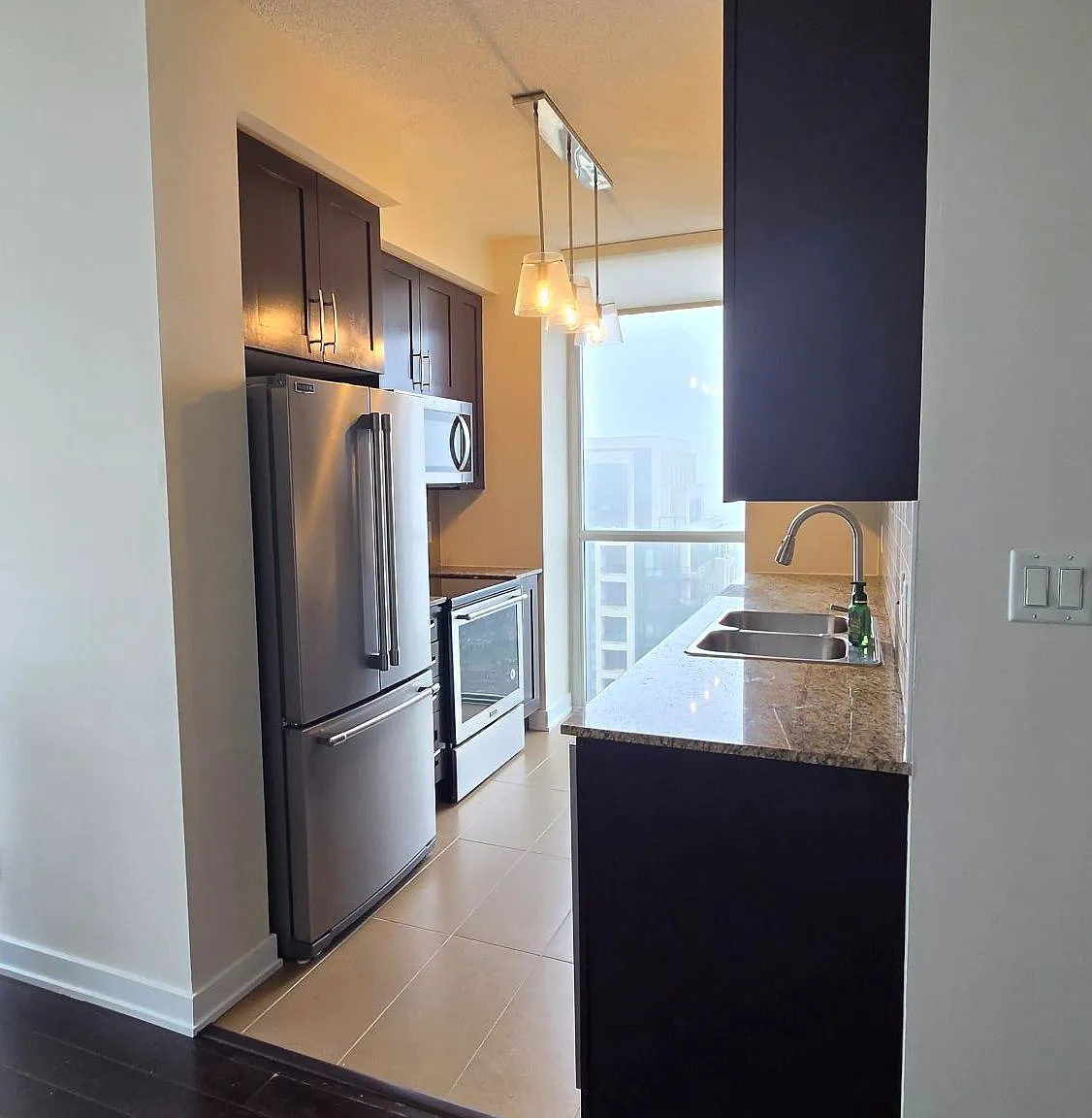 2 bed, $2,750 — Photo 4