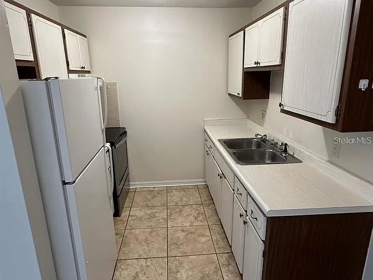 107 Perkins St #2 — Photo 3