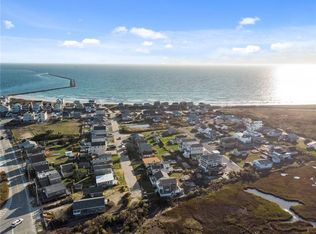 20 Champlin Ave, Narragansett, RI 02879