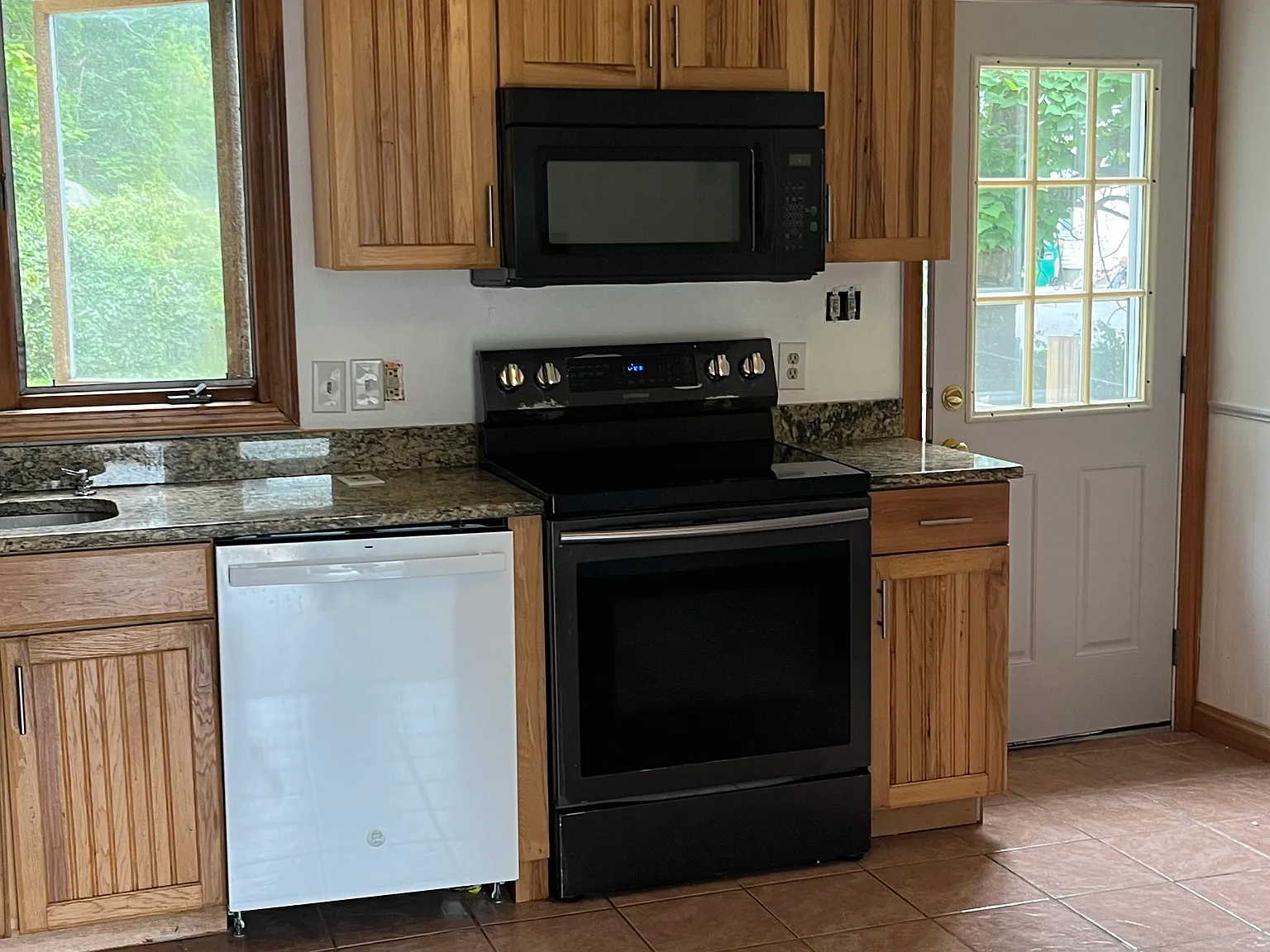 2 bed, 1109 sqft, $2,000 — Photo 2