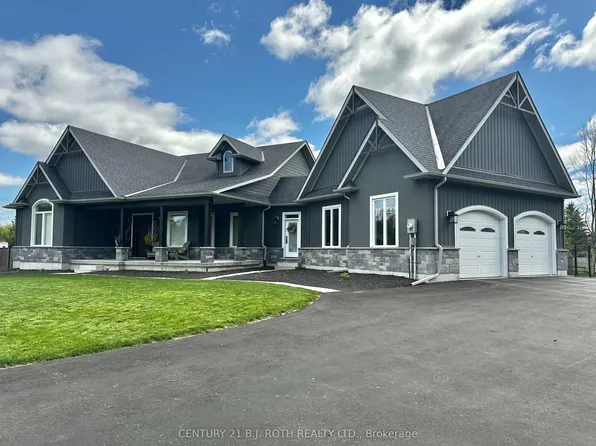2228 Elana Dr, Severn, ON L3V 0C2