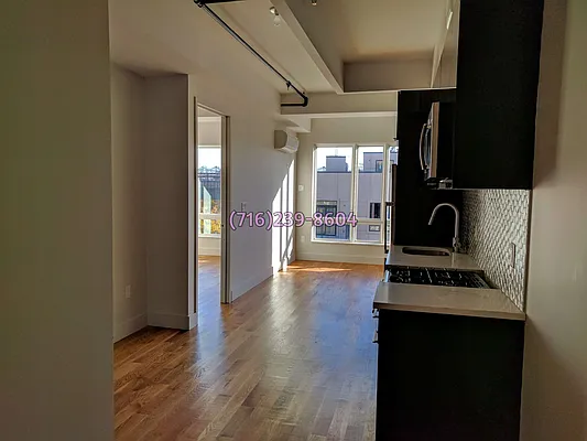 Rented by Manhattan Management LLC | media 50