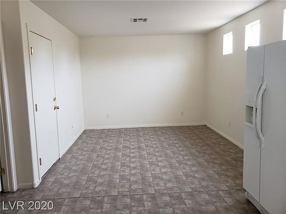 4th image of 5306 Emelita St