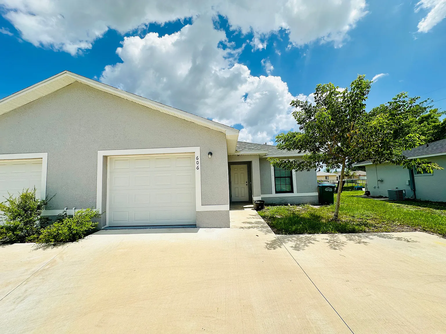 3 bed, 2.0 bath, 1200 sqft, $1,500 — Photo 2