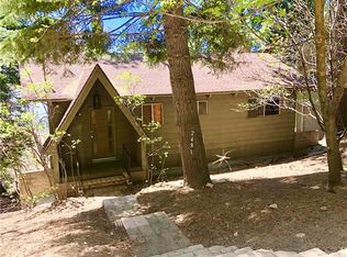 2481 Spring Oak Dr, Running Springs, CA 92382