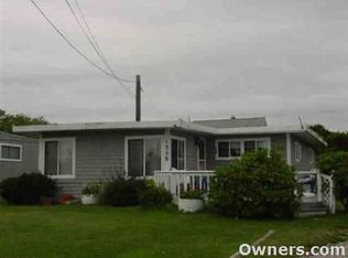 1359 Ocean Rd, Narragansett, RI 02882