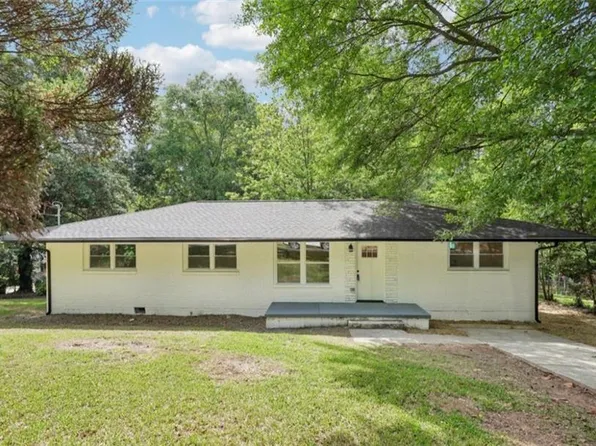 5729 Jefferson Ave, Forest Park, GA 30297