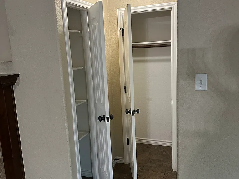 703 W Gemini Ln — Photo 6