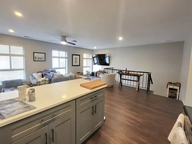 23 Andrew Pl #23 — Photo 6