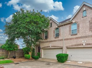 3214 Holly Path Dr, Houston, TX 77042