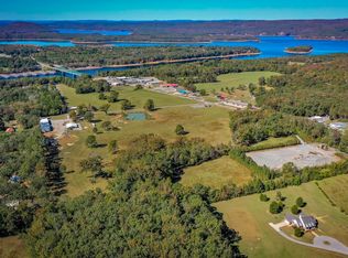 75 Stark Ave, Greers Ferry, AR 72067