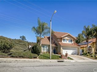 28948 Shadow Valley Ln, Saugus, CA 91390