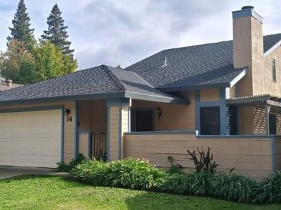 14 Seaside Ct, Sacramento, CA, 95831