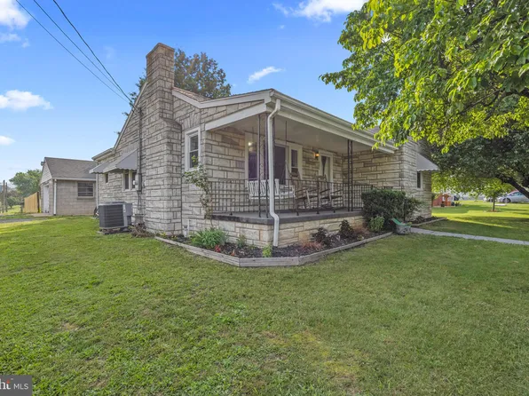 600 10th St, Shenandoah, VA 22849