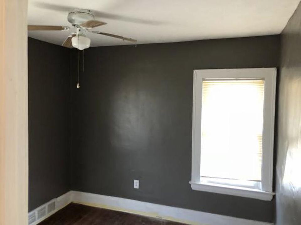 2nd image of 3333 E 125th St