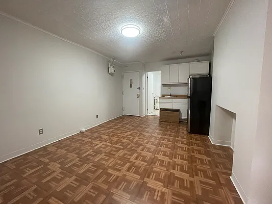 Rented by Oxford Property Group | media 13