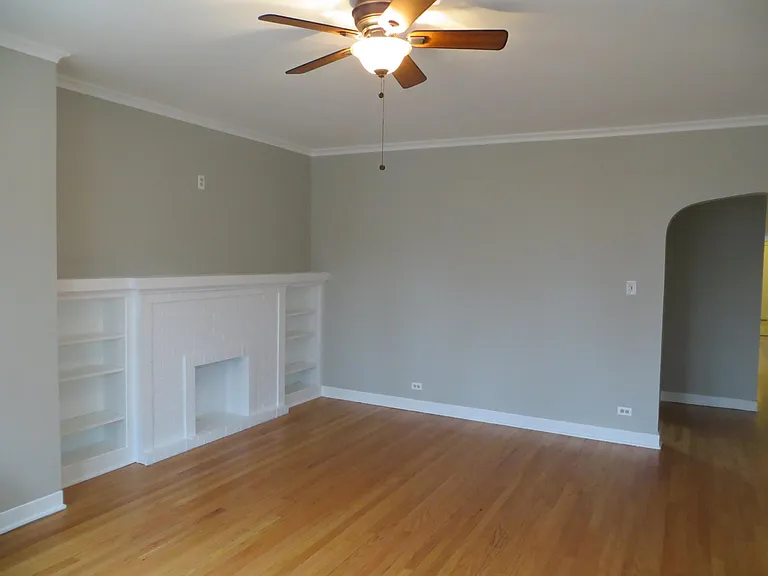 2318 W Argyle St #3W — Photo 4