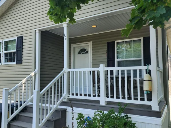 703 Fresh Pond Ave Unit 42, Calverton, NY 11933