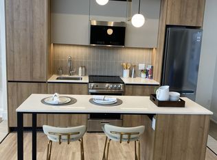 35 Tubman Ave #208, Toronto, ON M5A 0T1