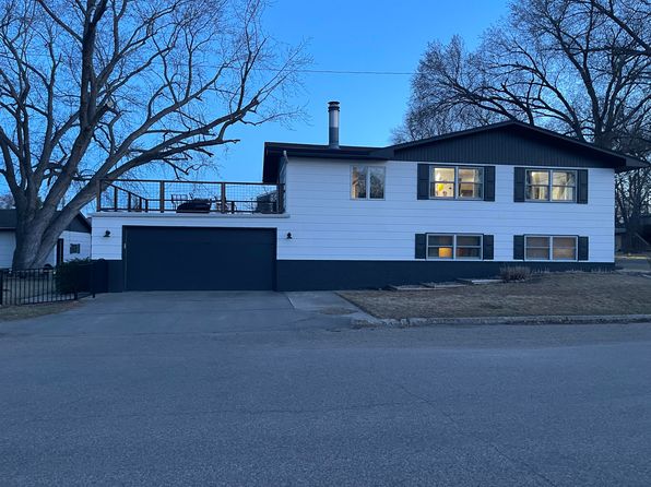 922 2nd Ave W, Mobridge, SD 57601