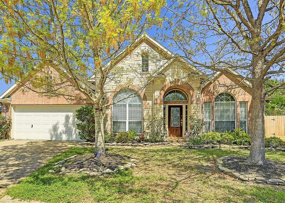 1st image of 11601 Waterwood Ct