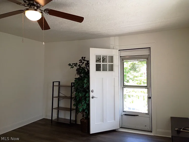 238 Howe St #UP — Photo 12