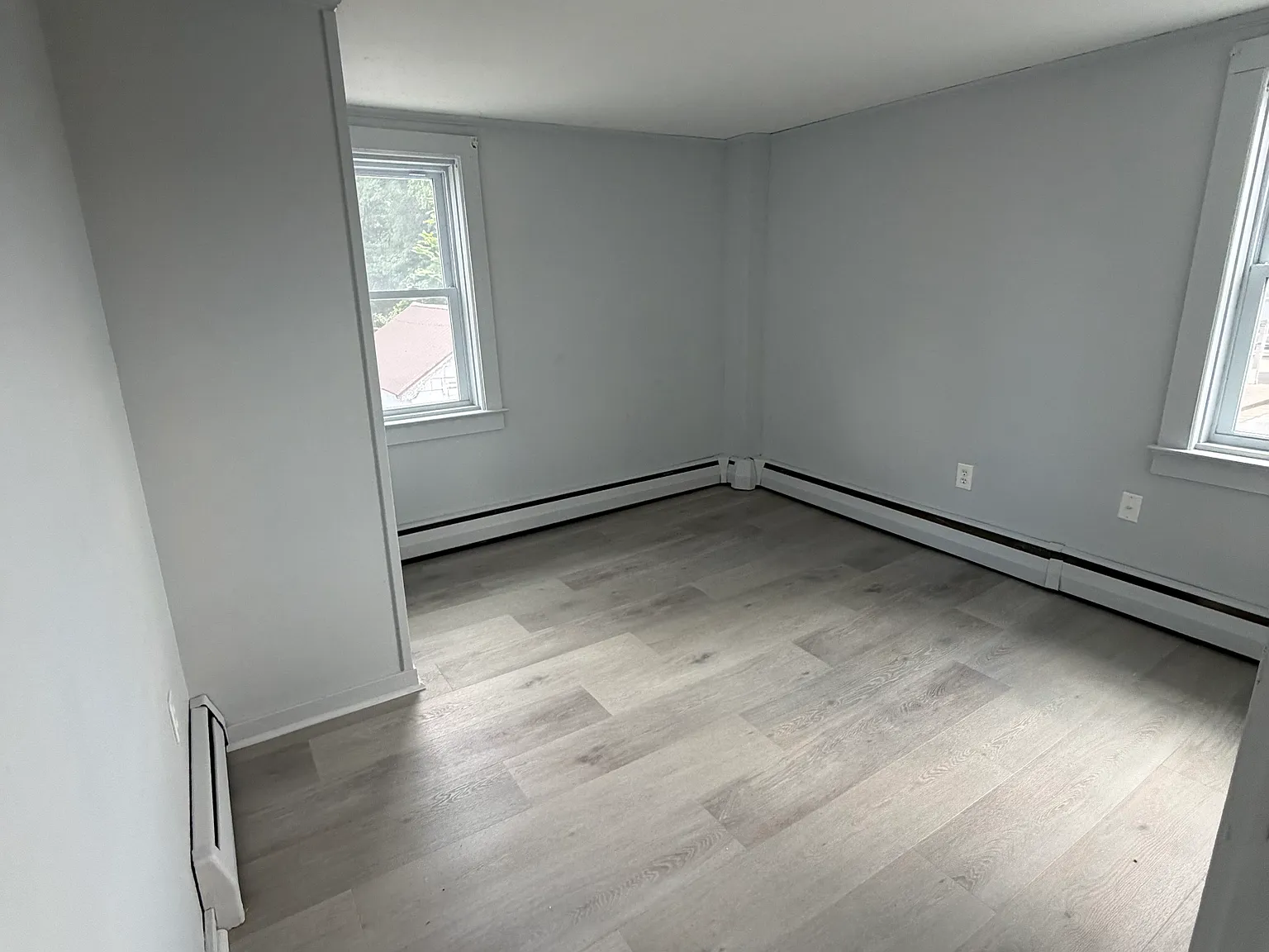 1 bed, $1,300 — Photo 3