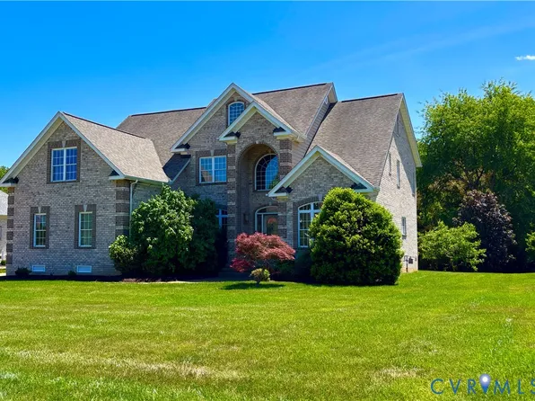 11813 Middlecoff Dr, Chester, VA 23836