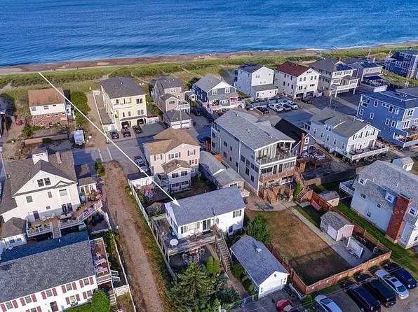 578 N End Blvd Floor 1, Salisbury, MA 01952