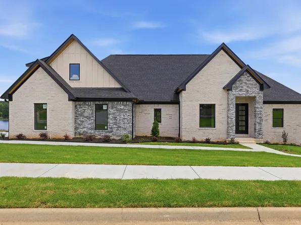 7612 S Shoreline Blvd, Benton, AR 72019