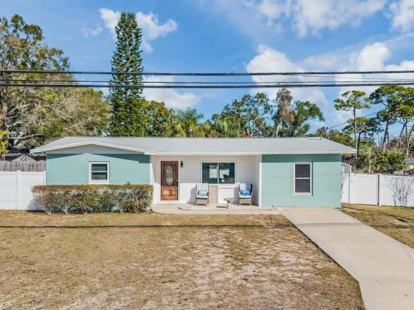 66 Lake Shore Dr, Palm Harbor, FL 34684