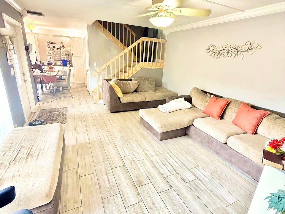 1st image of 711 Springdale Circle