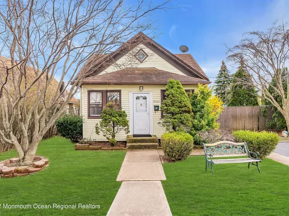 14 Bergen Street, North Middletown, NJ 07748