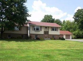 943 Hoagerburgh Rd, Shawangunk, NY 12589