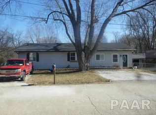 323 Roosevelt Cir, East Peoria, IL 61611
