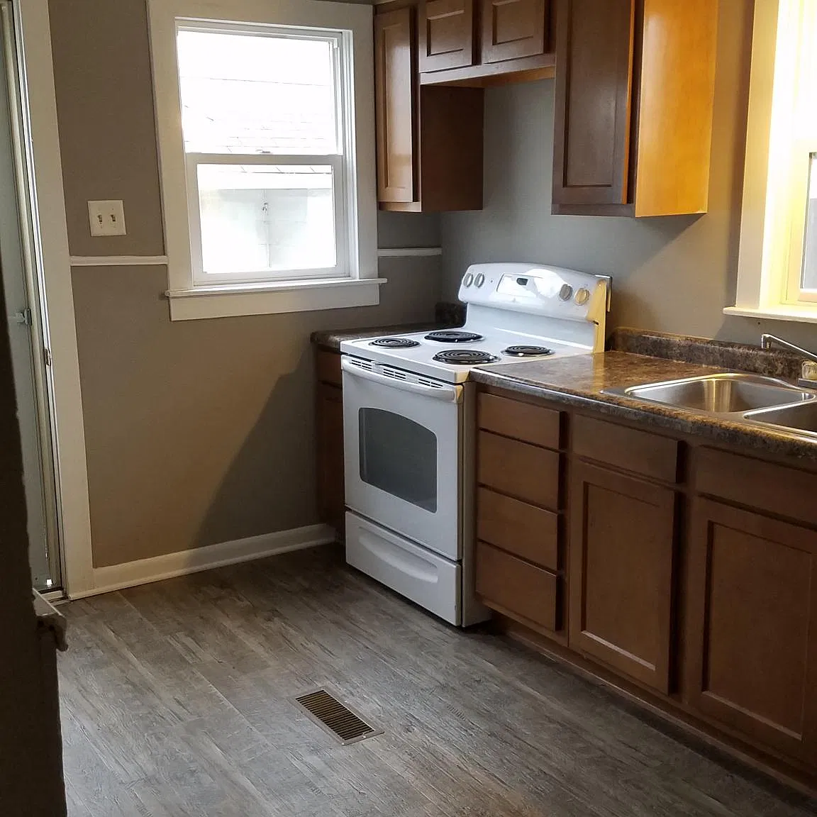 2 bed, 788 sqft, $725 — Photo 3