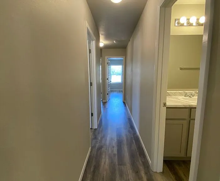 2701 Denver St — Photo 8