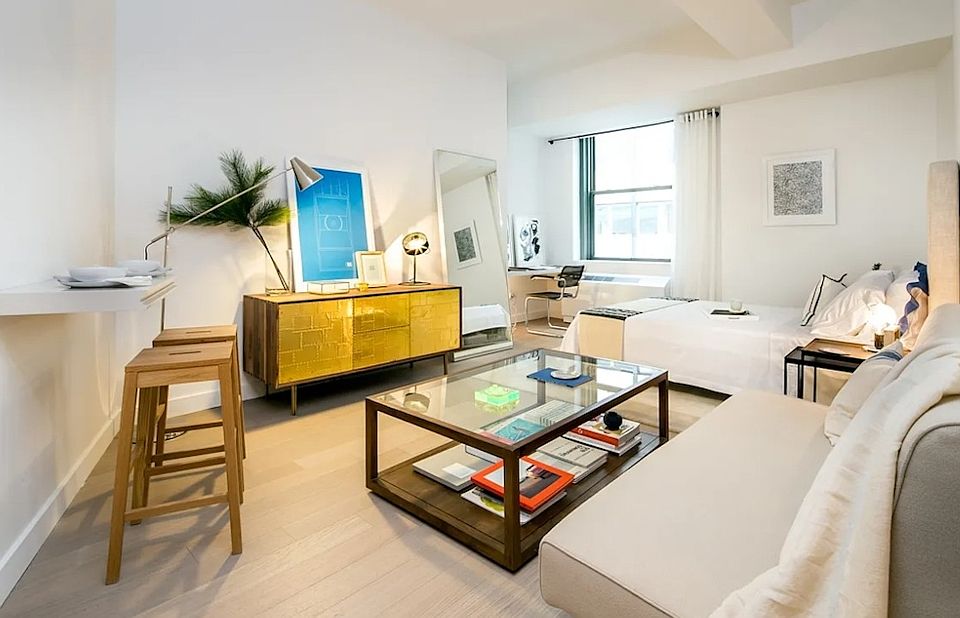 1st image of 20 Exchange Pl APT 923