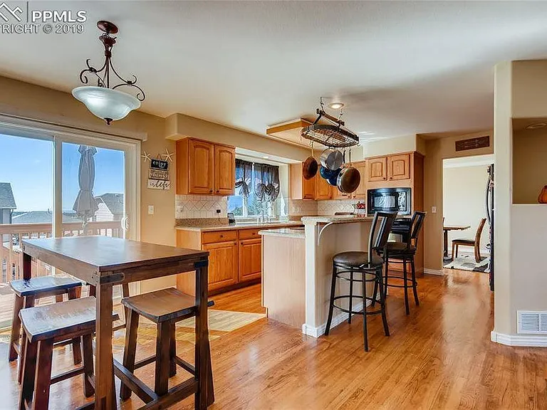 8303 Old Exchange Dr — Photo 7