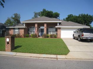 5345 Willow Oak Dr, Pace, FL 32571